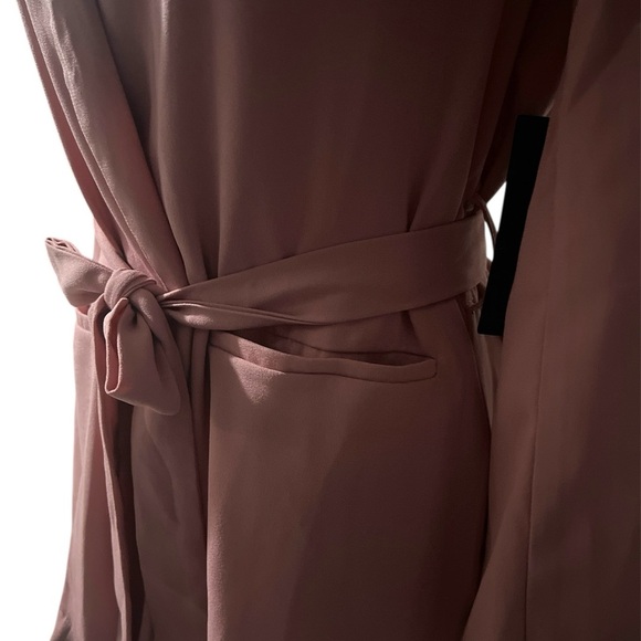 Lulu's Pink Wrap Robe with Self-Tie Belt - Picture 4 of 12